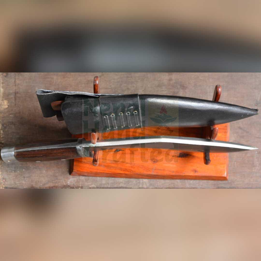 Kukri Knife (1) Kukri Knife (1)